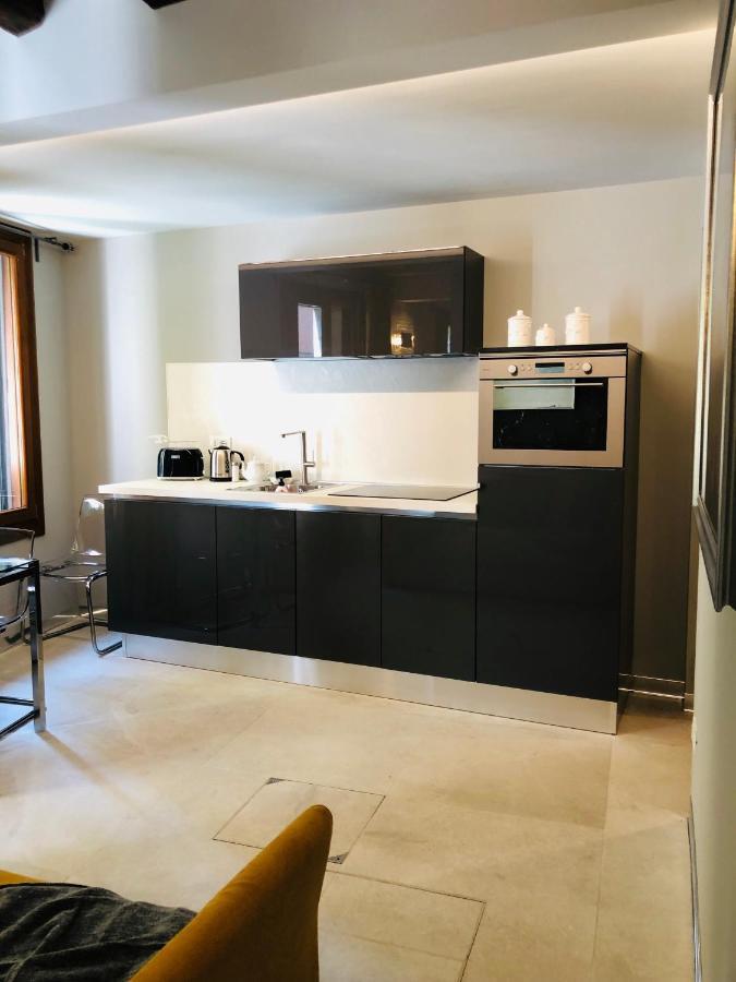 Suite Dream On The River Венеция Екстериор снимка