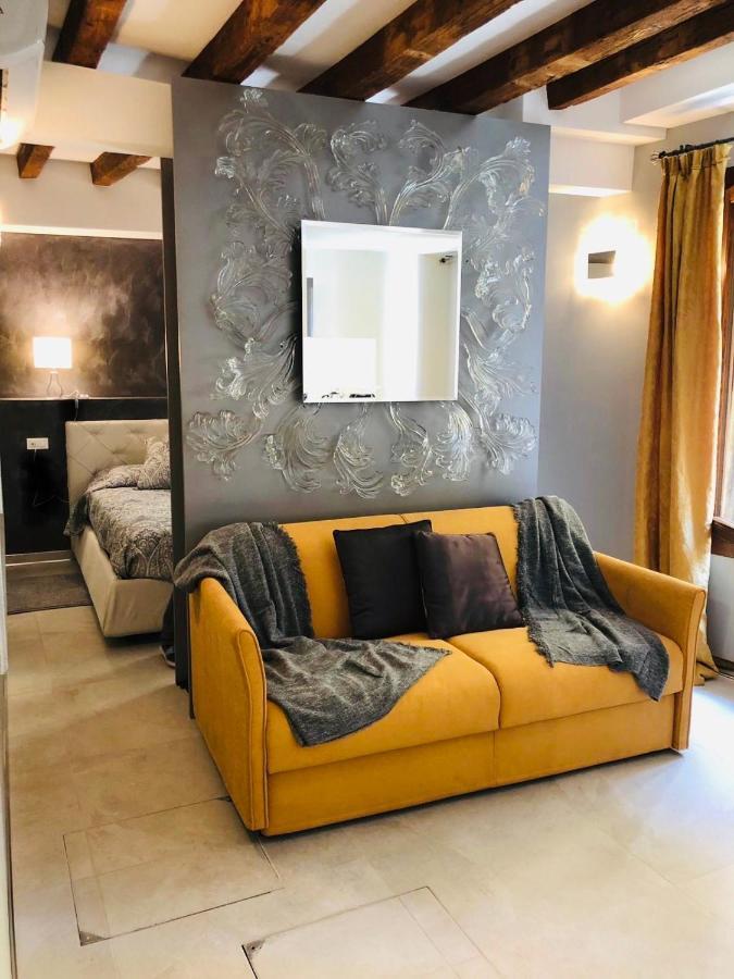 Suite Dream On The River Венеция Екстериор снимка
