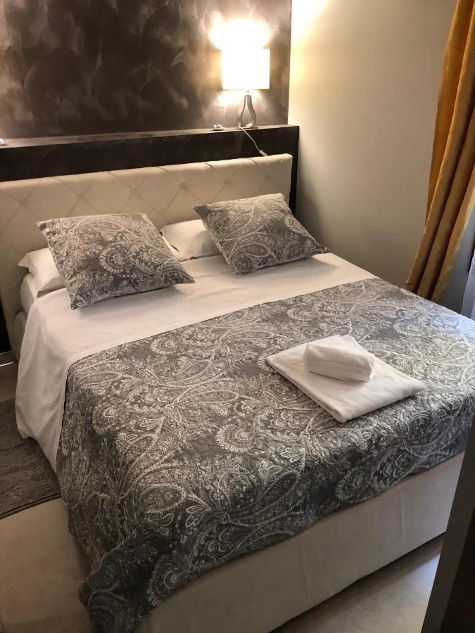 Suite Dream On The River Венеция Екстериор снимка