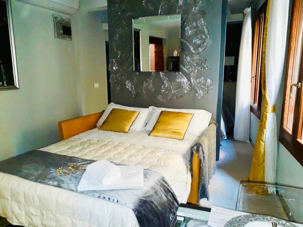 Suite Dream On The River Венеция Екстериор снимка